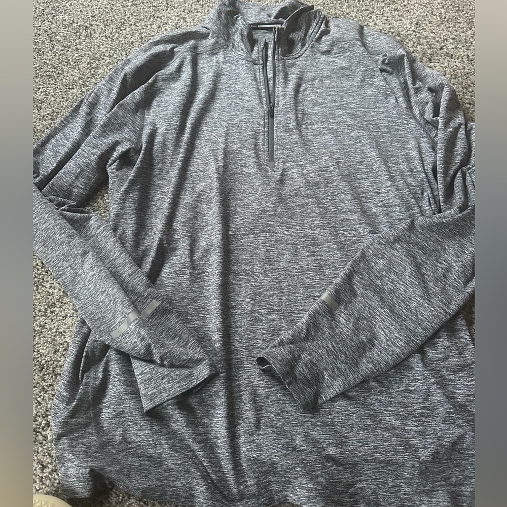 Men’s Nike half zip